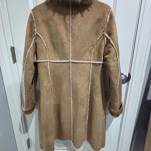 Andrew Marc Shearling Coat- pristine! - Picture 2 of 5